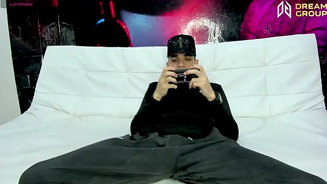 AmazingPartys online show from 04-16-26, 07:20