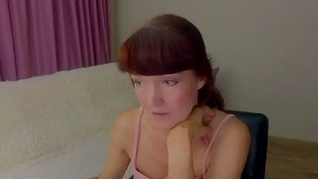 Snapshot of Fritha chatting on 07-13-26, 07:02 Fritha online show from 07-13-26, 07:02