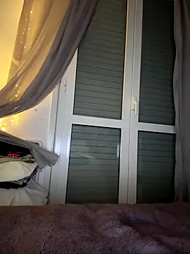 Wet-Pussycat online show from 11-04-25, 04:44