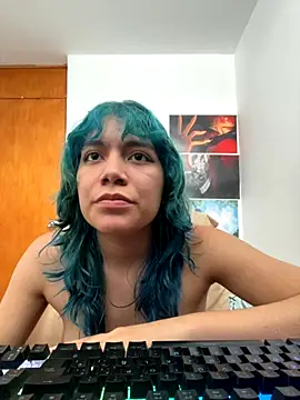 Snapshot of VaioletUwU chatting on 10-03-25, 01:01 VaioletUwU online show from 10-03-25, 01:01