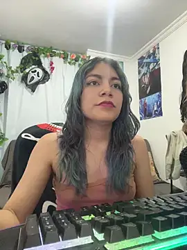 Snapshot of VaioletUwU chatting on 03-08-26, 07:44 VaioletUwU online show from 03-08-26, 07:44