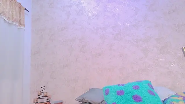 cristinapuerta  online show from 06-19-26, 11:38