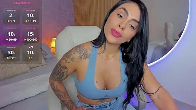 Sarah Stone  online show from 09-30-25, 10:05