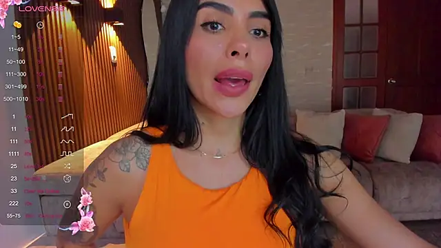 Sarah Stone  online show from 09-12-25, 09:25