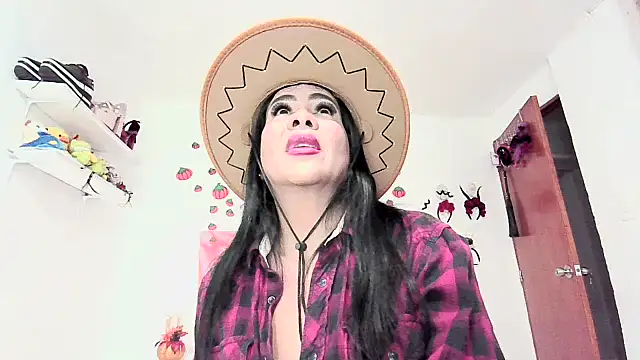Snapshot of pink_chicaxxx chatting on 10-09-25, 05:35 pink chicaxxx online show from 10-09-25, 05:35