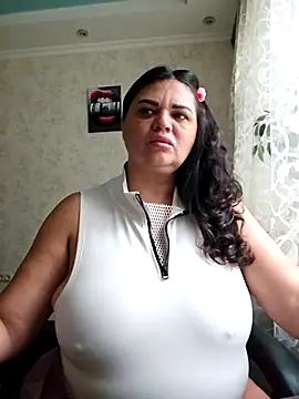 Snapshot of littleRikka chatting on 10-10-25, 08:26 littleRikka online show from 10-10-25, 08:26