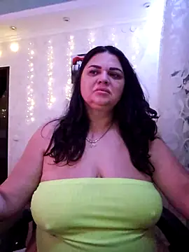 littleRikka online show from 12-19-25, 10:23