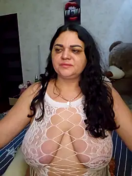 Snapshot of littleRikka chatting on 04-02-26, 07:31 littleRikka online show from 04-02-26, 07:31