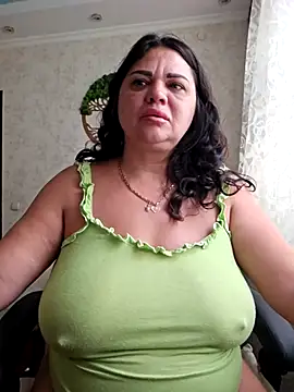 Snapshot of littleRikka chatting on 09-09-25, 06:56 littleRikka online show from 09-09-25, 06:56