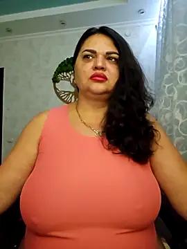 Snapshot of littleRikka chatting on 09-12-25, 05:24 littleRikka online show from 09-12-25, 05:24