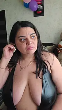 Snapshot of littleRikka chatting on 04-09-26, 06:15 littleRikka online show from 04-09-26, 06:15