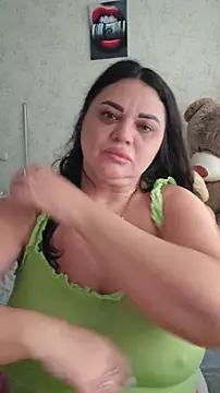 Snapshot of littleRikka chatting on 02-27-26, 06:57 littleRikka online show from 02-27-26, 06:57