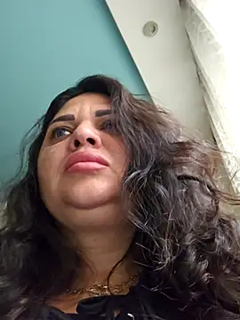 littleRikka online show from 11-19-25, 10:37