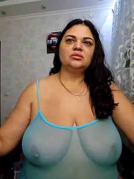 Snapshot of littleRikka chatting on 10-14-25, 05:46 littleRikka online show from 10-14-25, 05:46