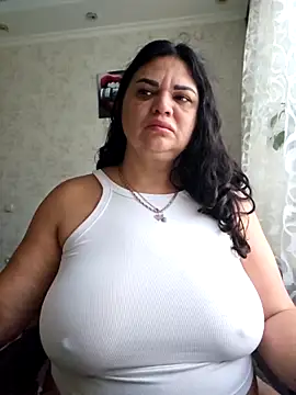 Snapshot of littleRikka chatting on 10-15-25, 05:50 littleRikka online show from 10-15-25, 05:50