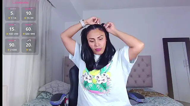 ms freyax online show from 09-30-25, 02:06