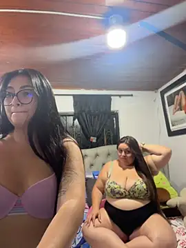Snapshot of samybenson chatting on 06-20-26, 04:23 samybenson online show from 06-20-26, 04:23