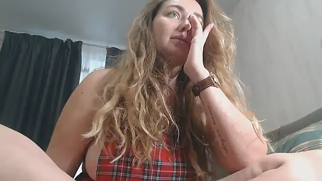 xxkristinaxx online show from 11-16-25, 10:42