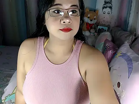 hersheykisses07 online show from 01-12-26, 02:51