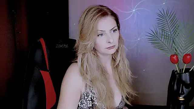 Eleonores online show from 09-29-25, 04:41