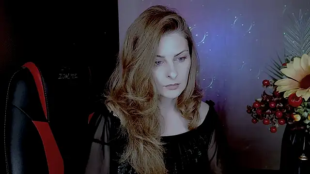Snapshot of Eleonores chatting on 05-30-26, 05:25 Eleonores online show from 05-30-26, 05:25