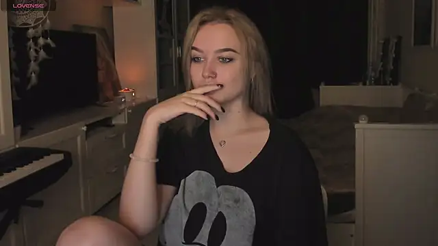 MaryDreaminess online show from 12-12-24, 03:48