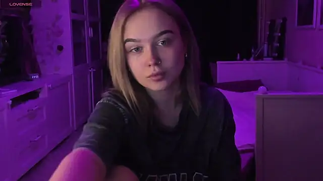 MaryDreaminess online show from 01-22-25, 05:49