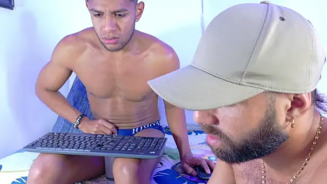 fantastic couple mens online show from 09-20-25, 08:08