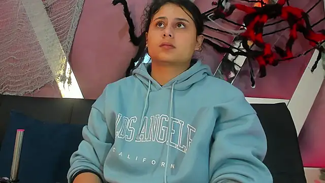 AbbyTaylorr online show from 10-30-25, 03:16