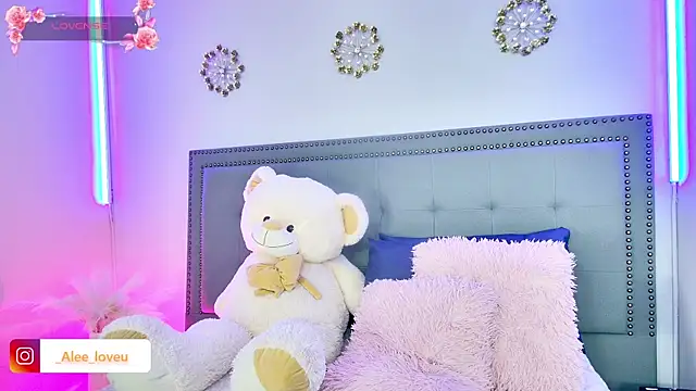 ale lovee online show from 09-26-25, 01:23