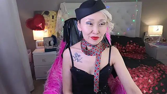 RoxalanaStar online show from 03-31-26, 12:07