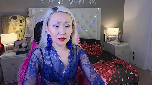 RoxalanaStar online show from 02-22-26, 08:21