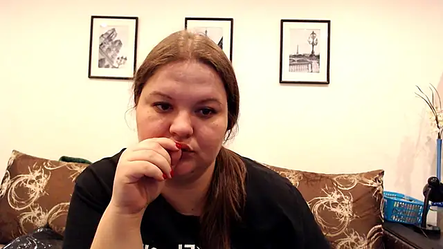 KateLuno online show from 11-10-25, 06:46