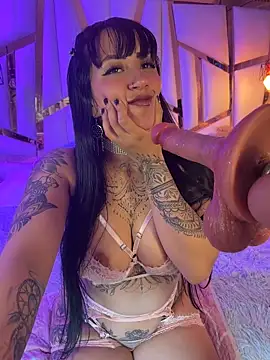 Tattooed spittingdoll online show from 07-23-26, 10:49