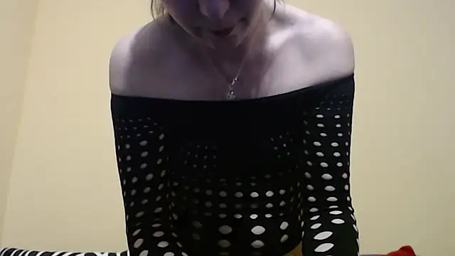 Snapshot of christine33 chatting on 02-27-26, 03:23 christine33 online show from 02-27-26, 03:23