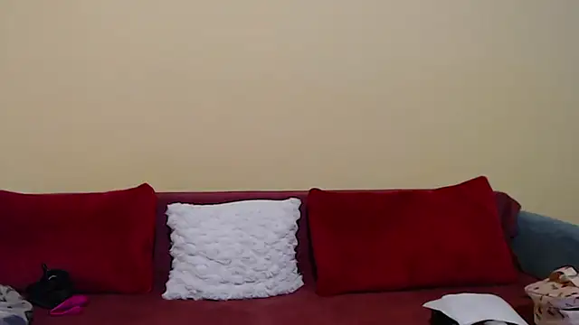 Snapshot of christine33 chatting on 02-09-26, 04:27 christine33 online show from 02-09-26, 04:27