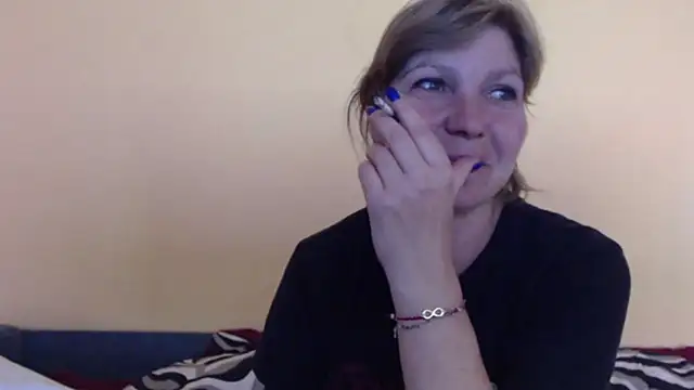 Snapshot of christine33 chatting on 05-03-26, 01:58 christine33 online show from 05-03-26, 01:58