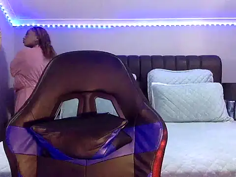 BOOTYBANGER24xx online show from 10-25-25, 02:44