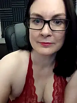 DesreRose online show from 04-05-26, 11:55