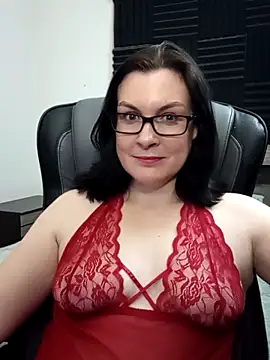 DesreRose online show from 05-05-26, 12:02