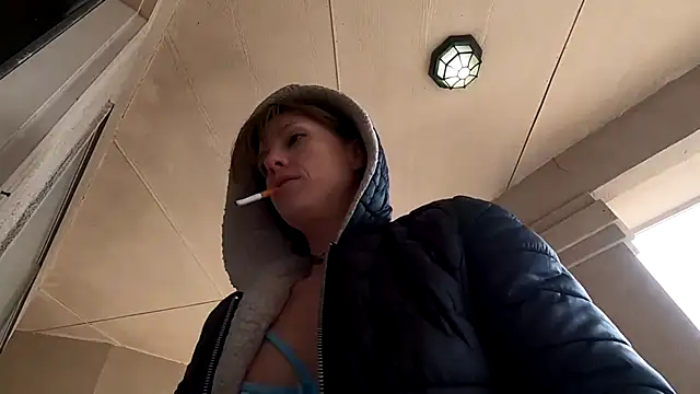 Snapshot of TheDaisyChaos chatting on 01-17-25, 06:44 TheDaisyChaos online show from 01-17-25, 06:44