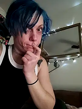 Snapshot of TheDaisyChaos chatting on 10-29-25, 12:31 TheDaisyChaos online show from 10-29-25, 12:31