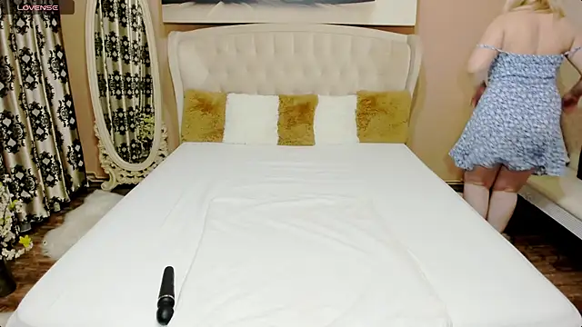 AnneRainn online show from 03-29-26, 10:11