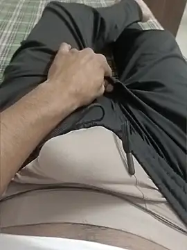 Babyucum4me online show from 04-27-26, 02:04