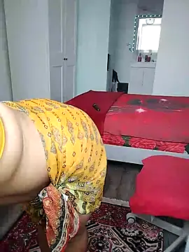 HotSpicyGujju online show from 03-04-25, 09:40