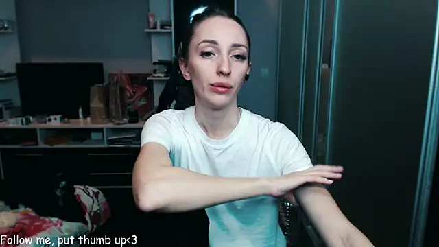 Natalimeowks online show from 12-30-24, 05:02