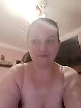 BustyLadyAlma online show from 01-14-26, 06:17