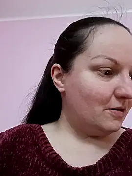 BustyLadyAlma online show from 04-18-26, 06:05