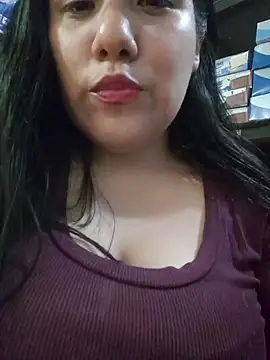 Snapshot of Kalani_Engel chatting on 04-25-26, 04:48 Kalani Engel online show from 04-25-26, 04:48