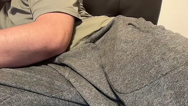 Thom422 online show from 11-19-25, 04:07